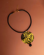 Carica immagine nel visualizzatore Galleria, Ciondolo Terre d&#39;Ambra
