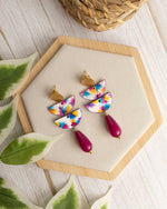 Carica immagine nel visualizzatore Galleria, Orecchini Ali di Colori   Fucsia
