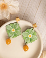 Carica immagine nel visualizzatore Galleria, Orecchini Anemone Verdi
